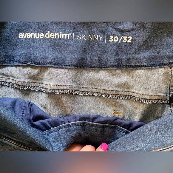 Avenue Jeans Womens Size 30 NEW Stretchy Skinny Straight Pull On Casual Denim - Picture 4 of 8